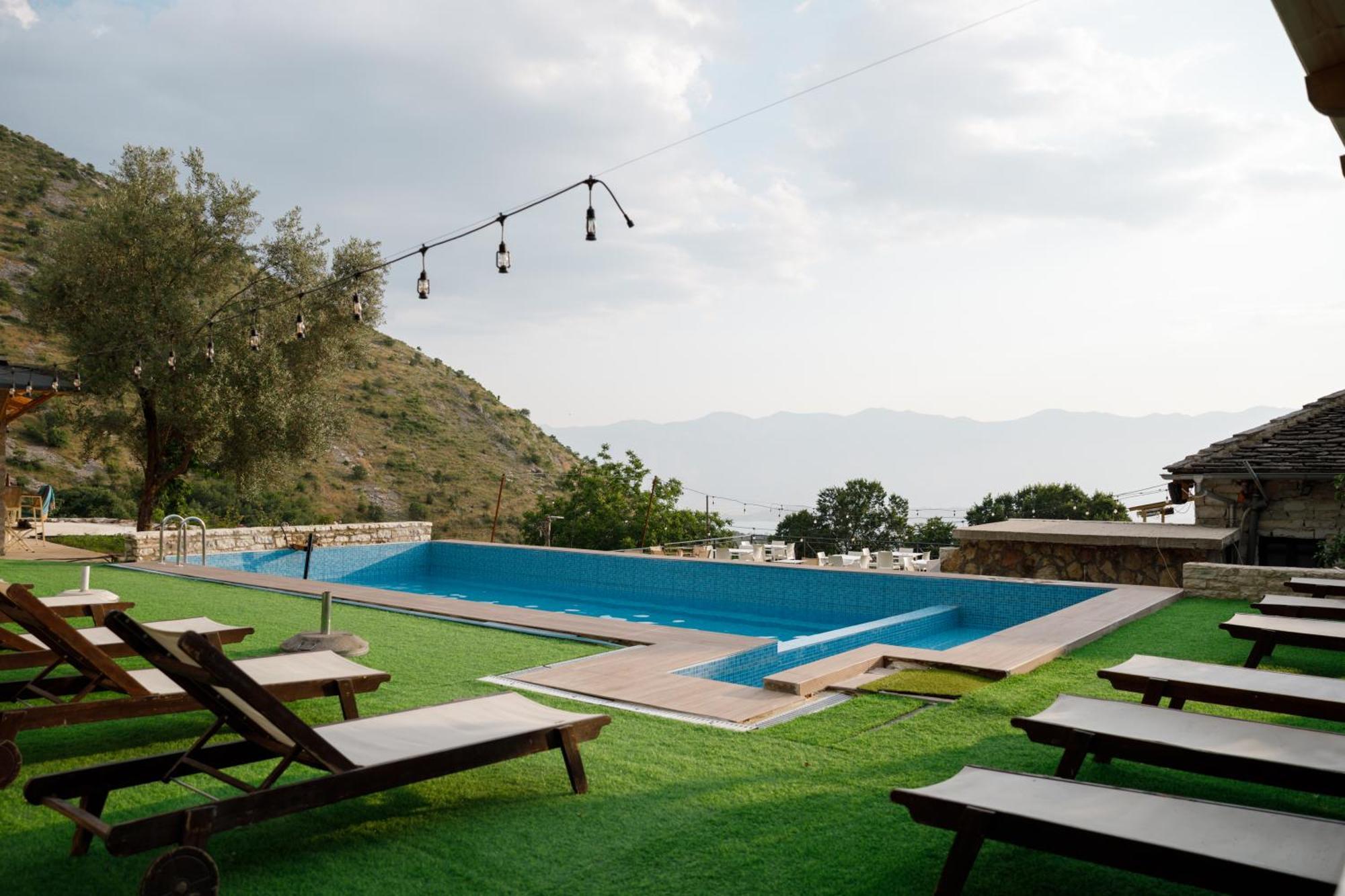 Hotell Bujtina Maria