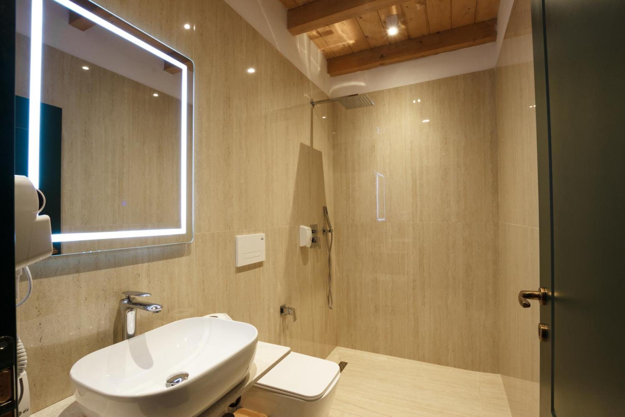Bujtina Maria Hotell