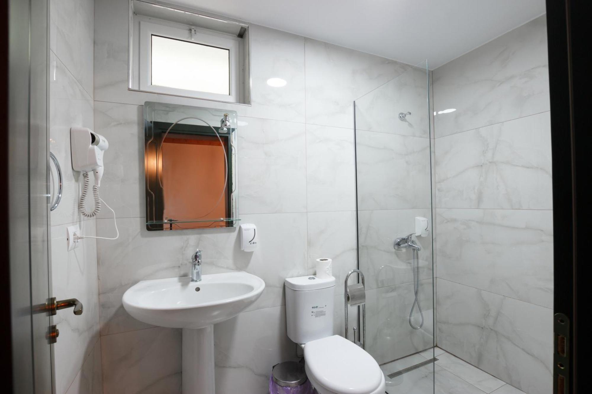 Bujtina Maria 4*